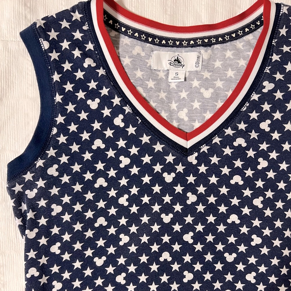 ⭐️3/$15 Americana Disney Parks Red White Blue Top Patriotic Mickey & Stars Labor